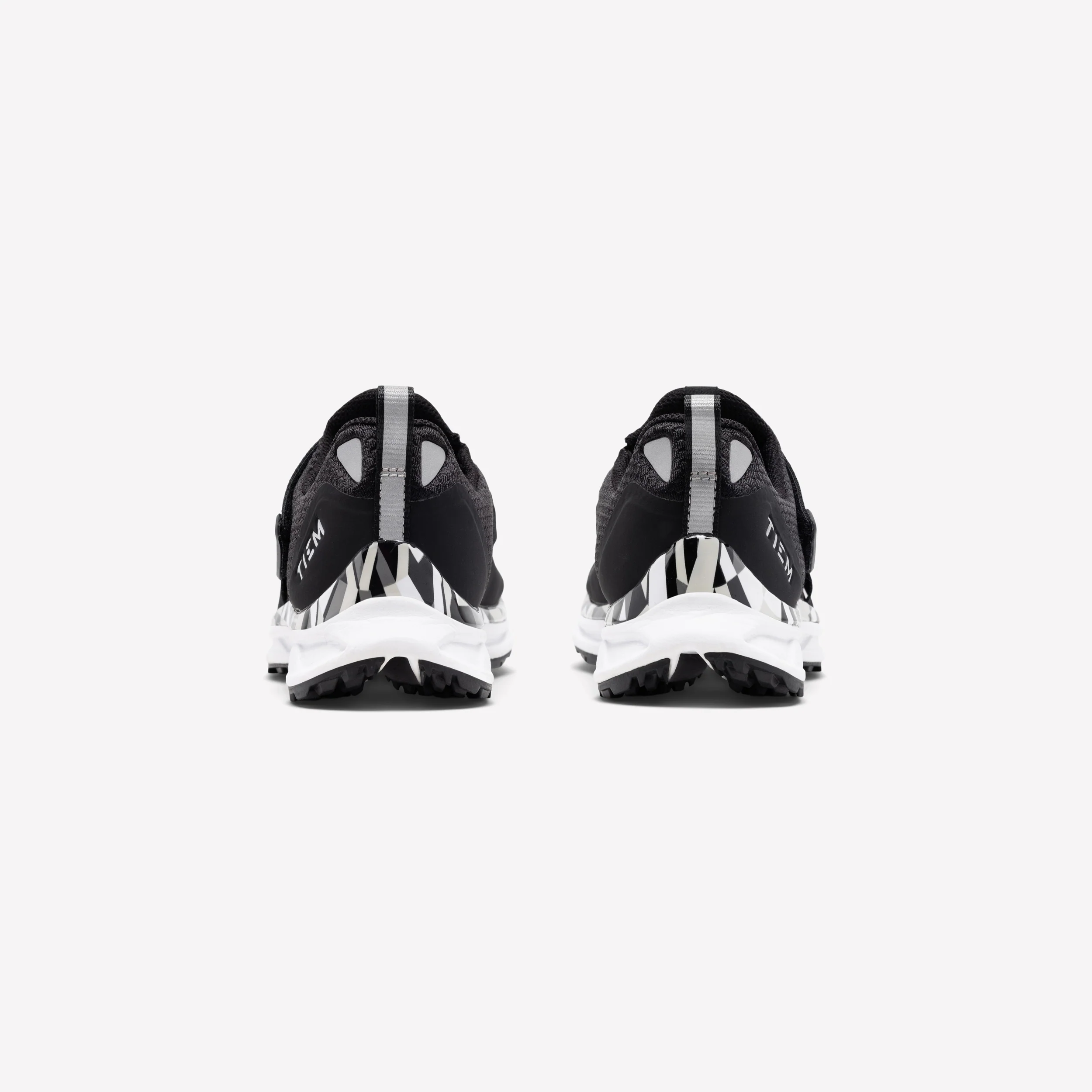 Slipstream - Black Geometric - Image 6